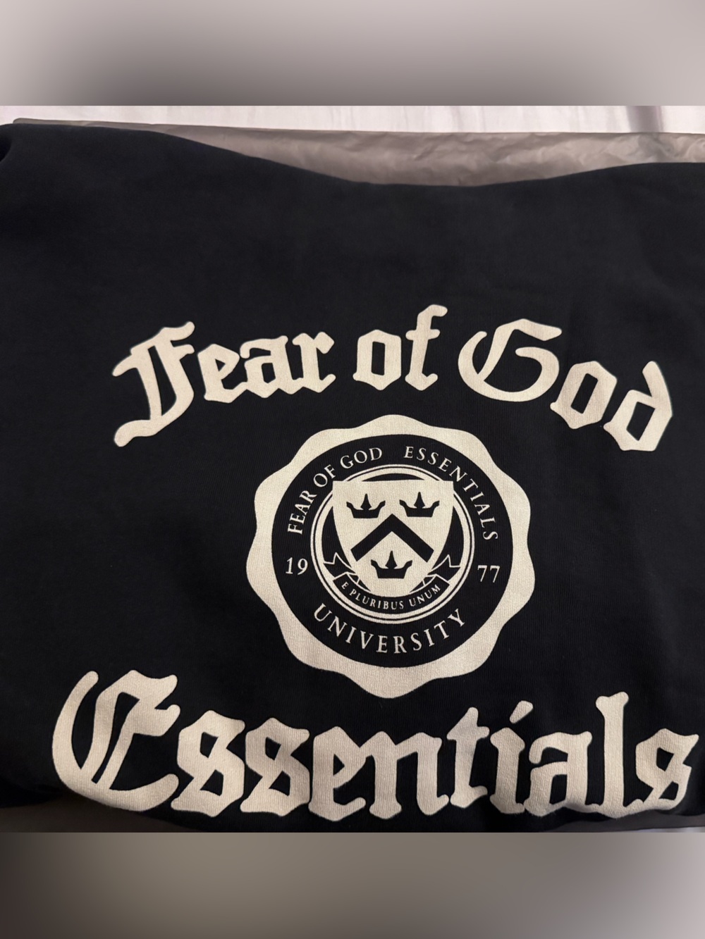 NWT 🏷️ ✨Essentials Fear of God Black Hoodie 🖤